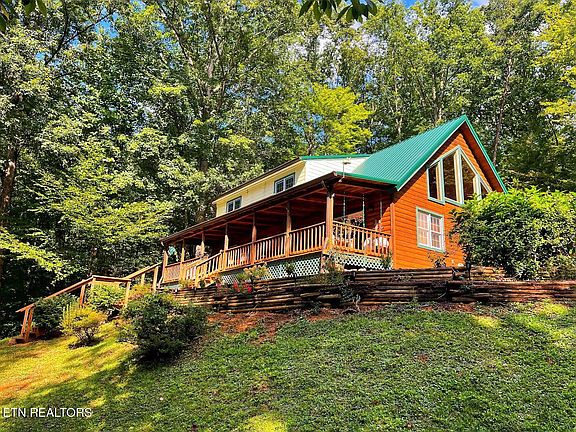 2nd image of 3587 Mountain Creek Way