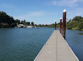 14113 River Rd, Walnut Grove, CA 95690