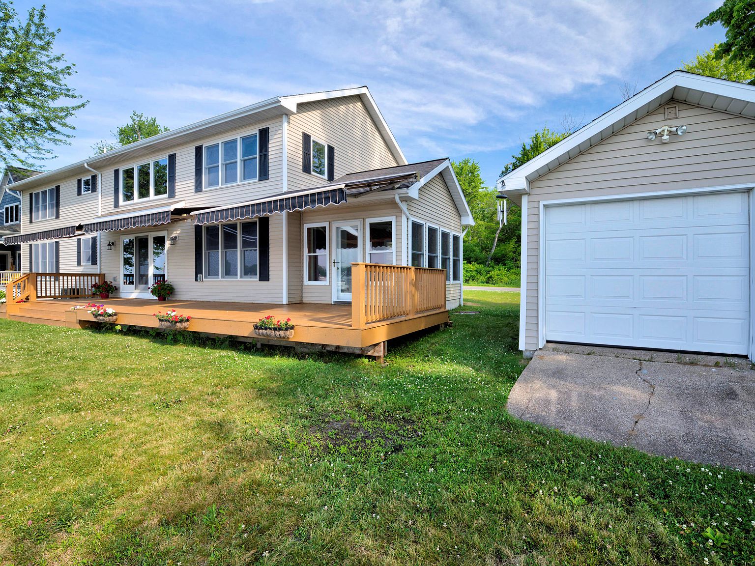 10769 Gun Lake Rd, Middleville, MI 49333 | Zillow