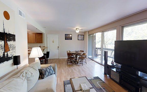4th image of 5533 E Lake Dr APT B