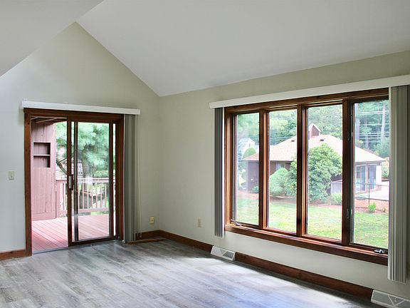 5th image of 5 Cornwall Ln