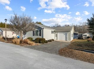 12 Boulder Way, Ledyard, CT 06339