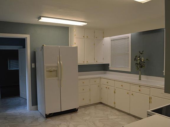5th image of 1728 S Boston Pl
