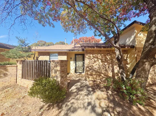 5806 7th St, Lubbock, TX 79416