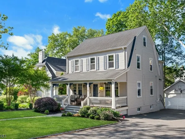 62 Southern Slope Dr, Millburn Twp., NJ 07041