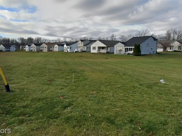 5161 Sandalwood Cir, Grand Blanc, MI 48439