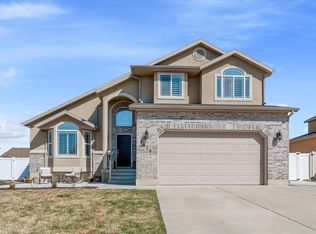 1918 N 2645 W, Clinton, UT 84015