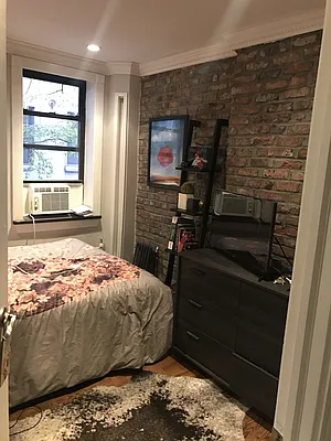 Rented by Avenues Real Estate | media 23