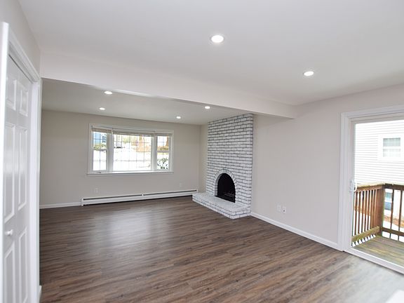 4th image of 65 Linden St #1