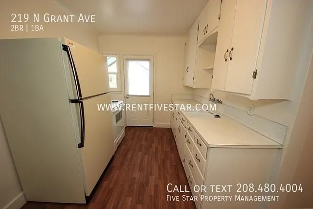 219 N Grant Ave — Photo 5