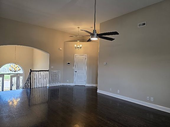 4th image of 261 Fantasia Way