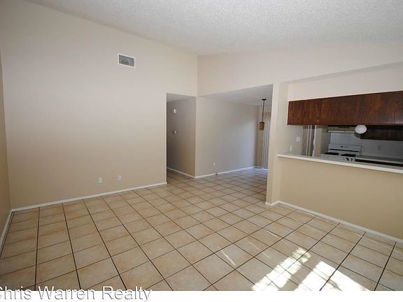 2nd image of 1912 Gracy Farms Ln #A