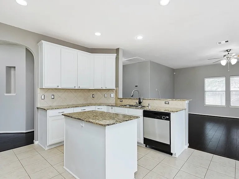 602 Blue Oasis Ct — Photo 19