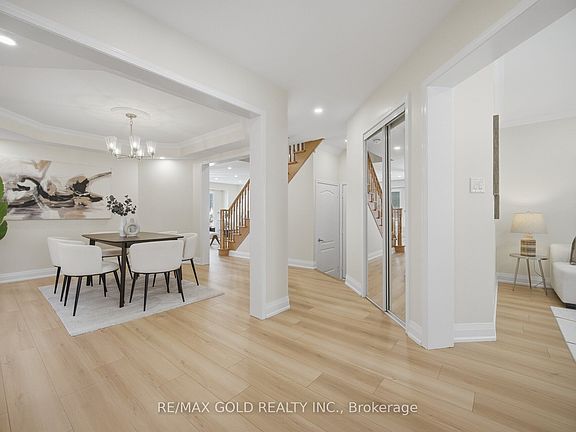 3rd image of 5566 Broadpath Gate