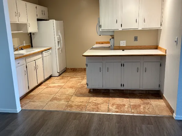 300 14th Ave S, Great Falls, MT 59405