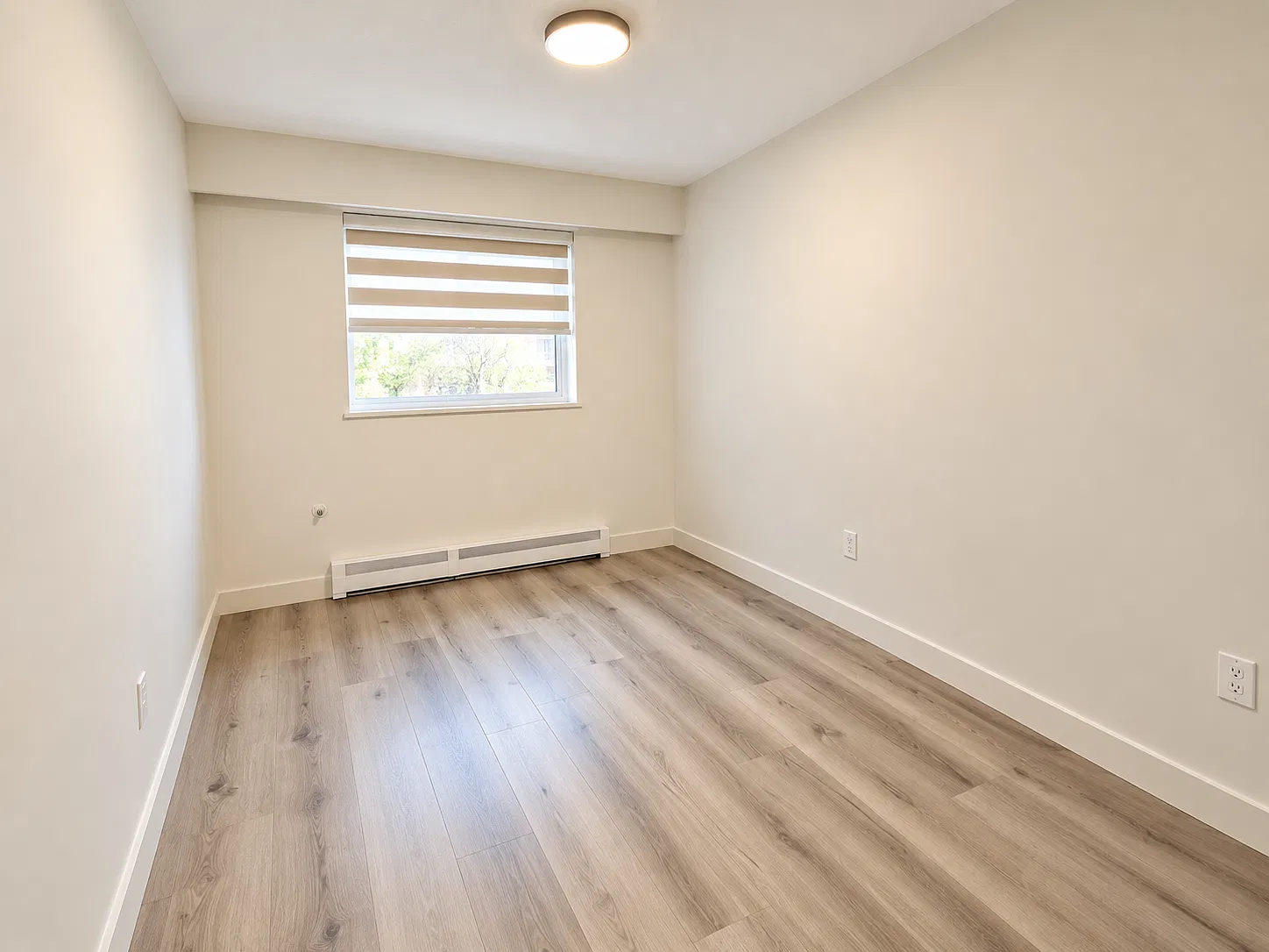 2 bed, 700 sqft, $2,250 — Photo 3