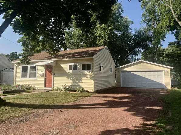 414 Badger DRIVE, Baraboo, WI 53913