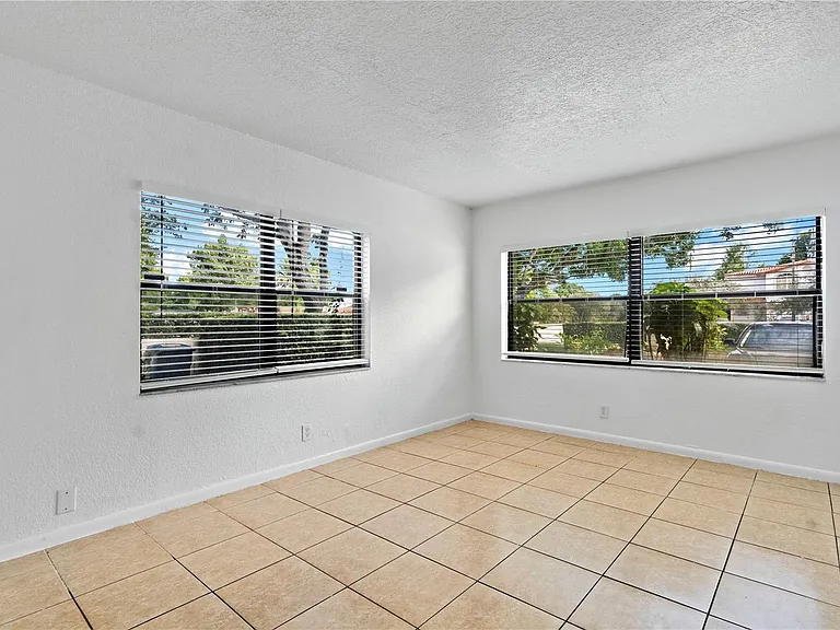11632 NW 26th Ct — Photo 14