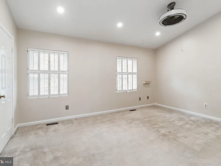 524 Kinsale Rd — Photo 11