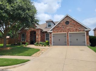 217 Harvey Trl, Fate, TX 75087