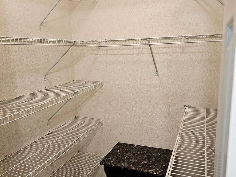 810 W Canton Ave — Photo 43