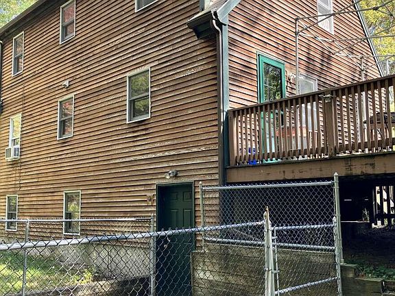 4th image of 1070 Coles Hill Road