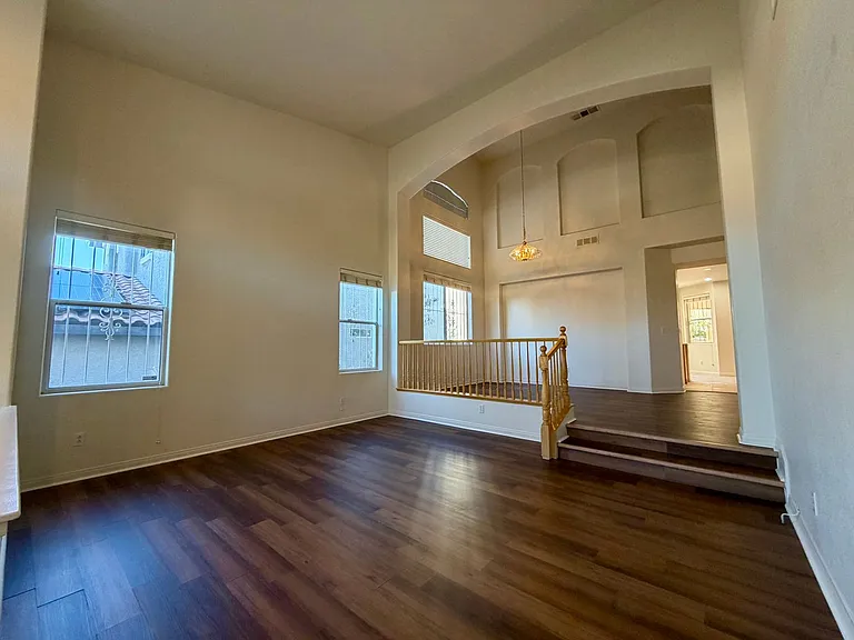2736 Carolina Blue Ave — Photo 4