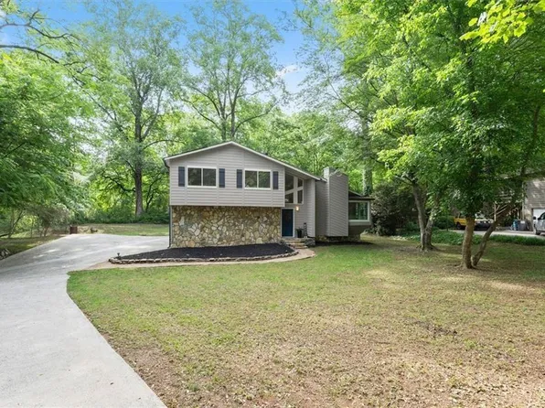 189 Castlebar Ct SE, Mableton, GA 30126