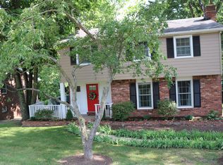 112 N Jamestown Rd, Coraopolis, PA 15108