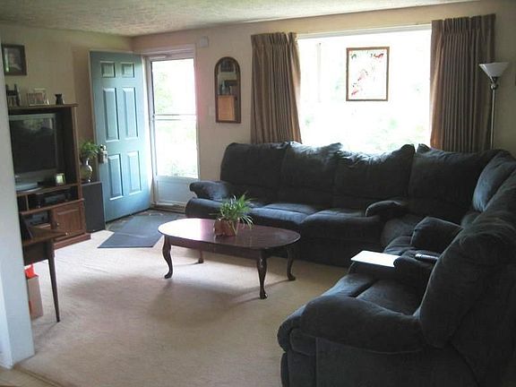 2nd image of 451 Little Mountain Cir