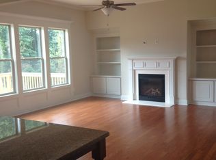 3962 Ivy Gate Dr, Buford, GA 30519