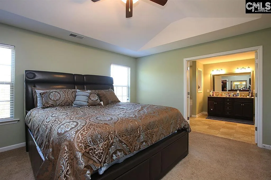 Building Photo - 649 Teaberry Dr
