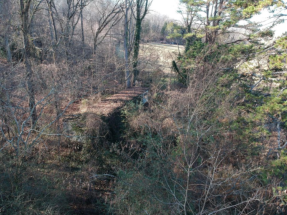 2nd image of 3709 Green Rd