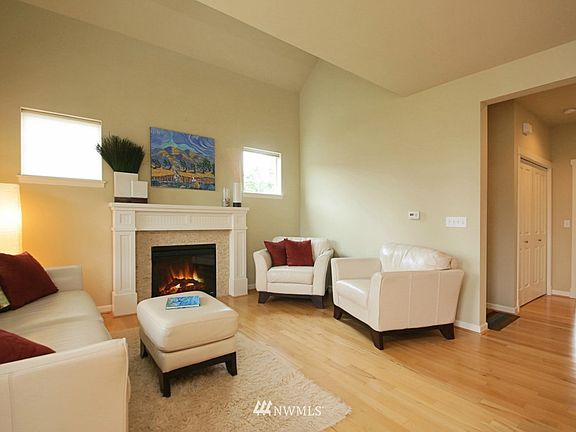 3rd image of 1400 Ocean Aire Court