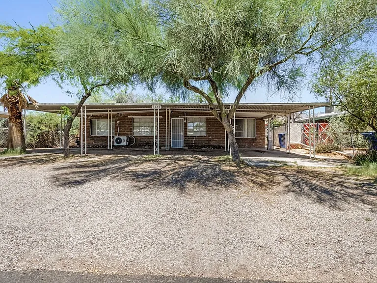 3225 E Patricia St — Photo 17