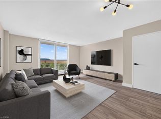 350 Quigley Rd #741, Hamilton, ON L8K5N2