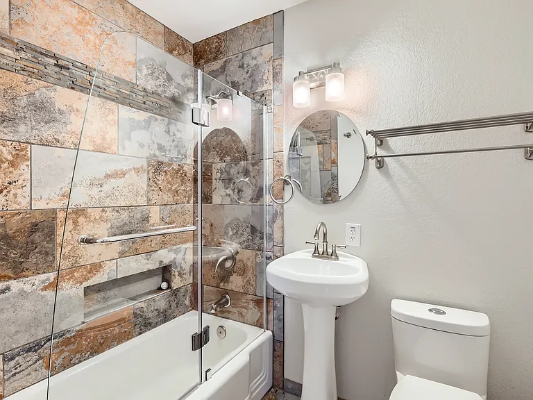 3066 S Wolff St — Photo 19