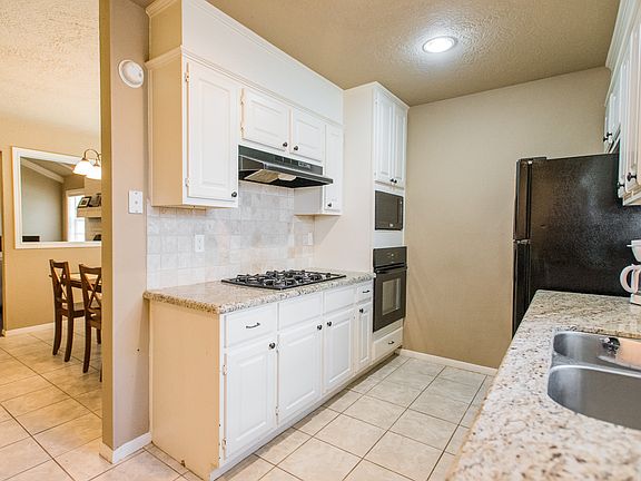 4th image of 3013 Jennifer Dr