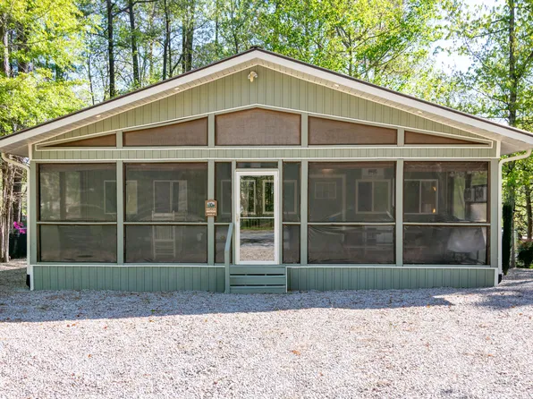 142 Blackhawk Dr, Louisburg, NC 27549