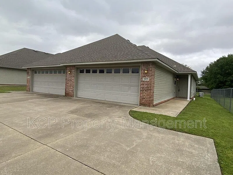 2825 Fairway Hamlet Ct