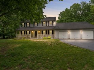 10 Larkspur Rd, East Greenwich, RI 02818