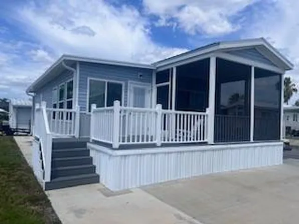 6633 53rd Ave E #C-6, Bradenton, FL 34203