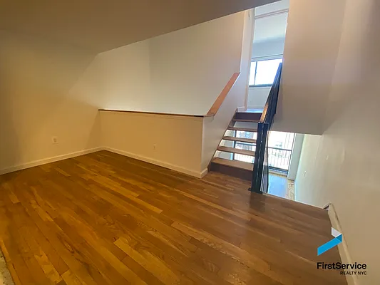 Rented by FirstService Realty (legacy) | media 14