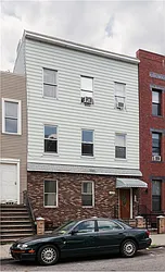 1025 Lorimer Street in Greenpoint