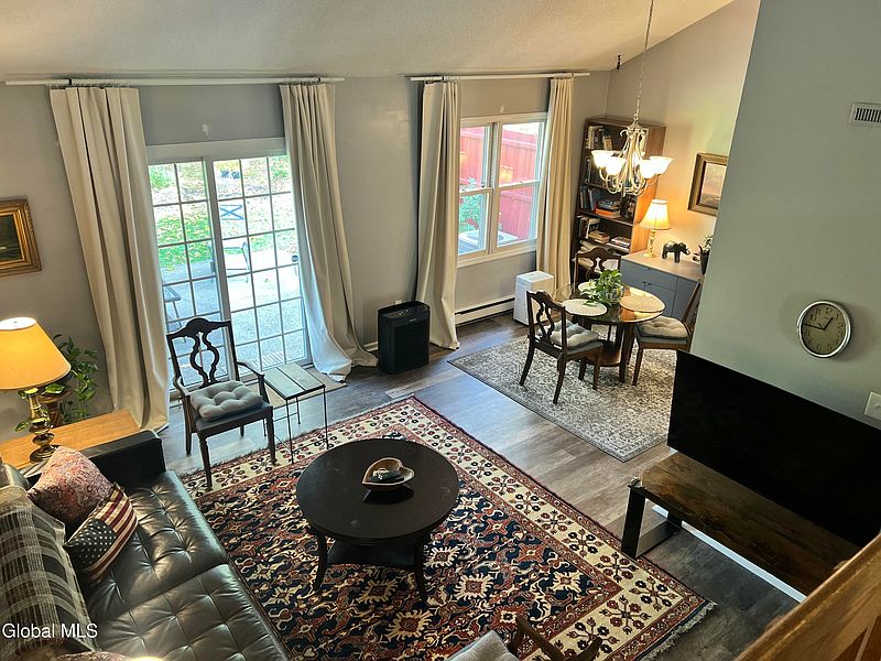 4th image of 3006 Squire Boulevard