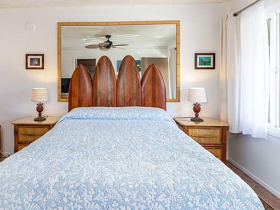 3rd image of 75-6008 Alii Dr APT 105