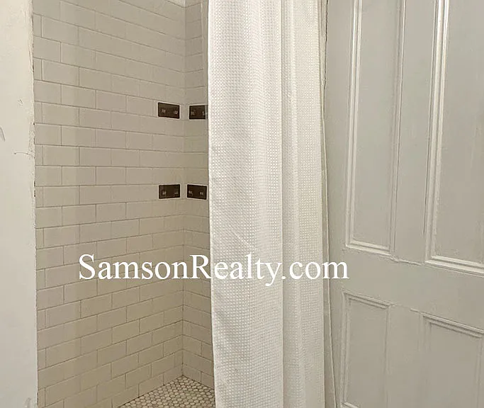 150 Brown St #B — Photo 11