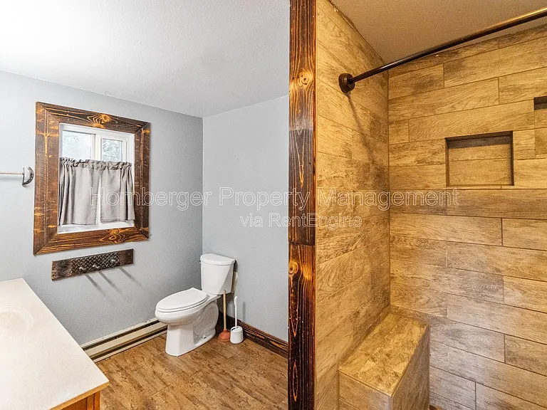 1407 W Spring Ln — Photo 9