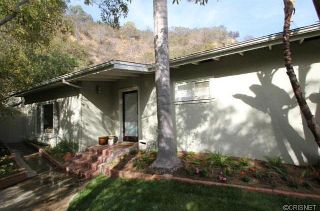 1st image of 8861 Skyline Dr