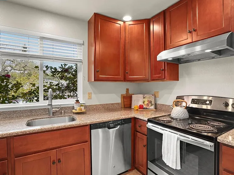 3609 Walnut St — Photo 9